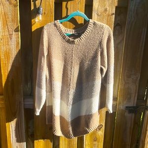 Sweater beige and white good condition  large size